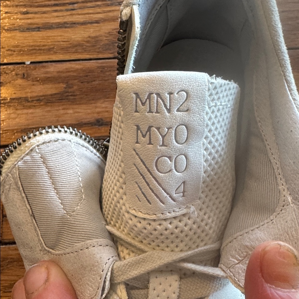 Miz mooz - size 8 Mi High-Top Sneakers in Cream and White- - Picture 7 of 8